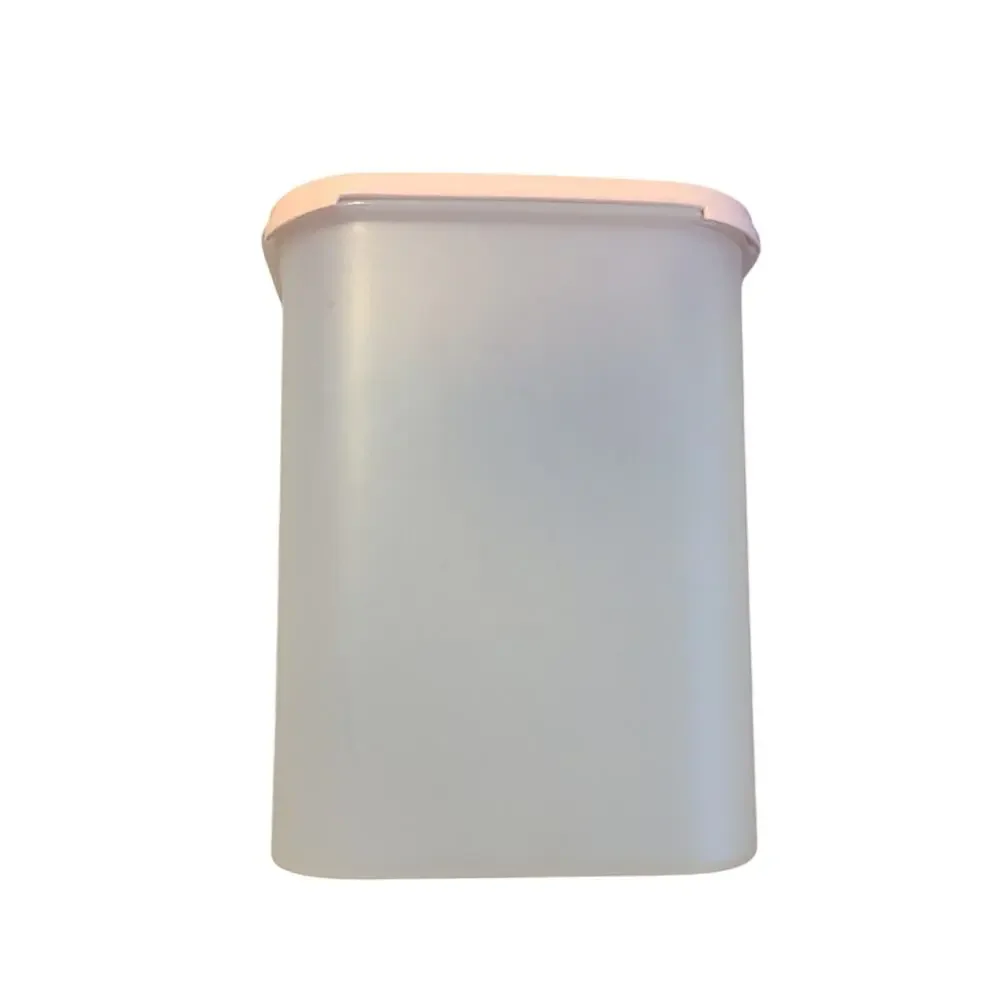 Tupperware pink lid 9